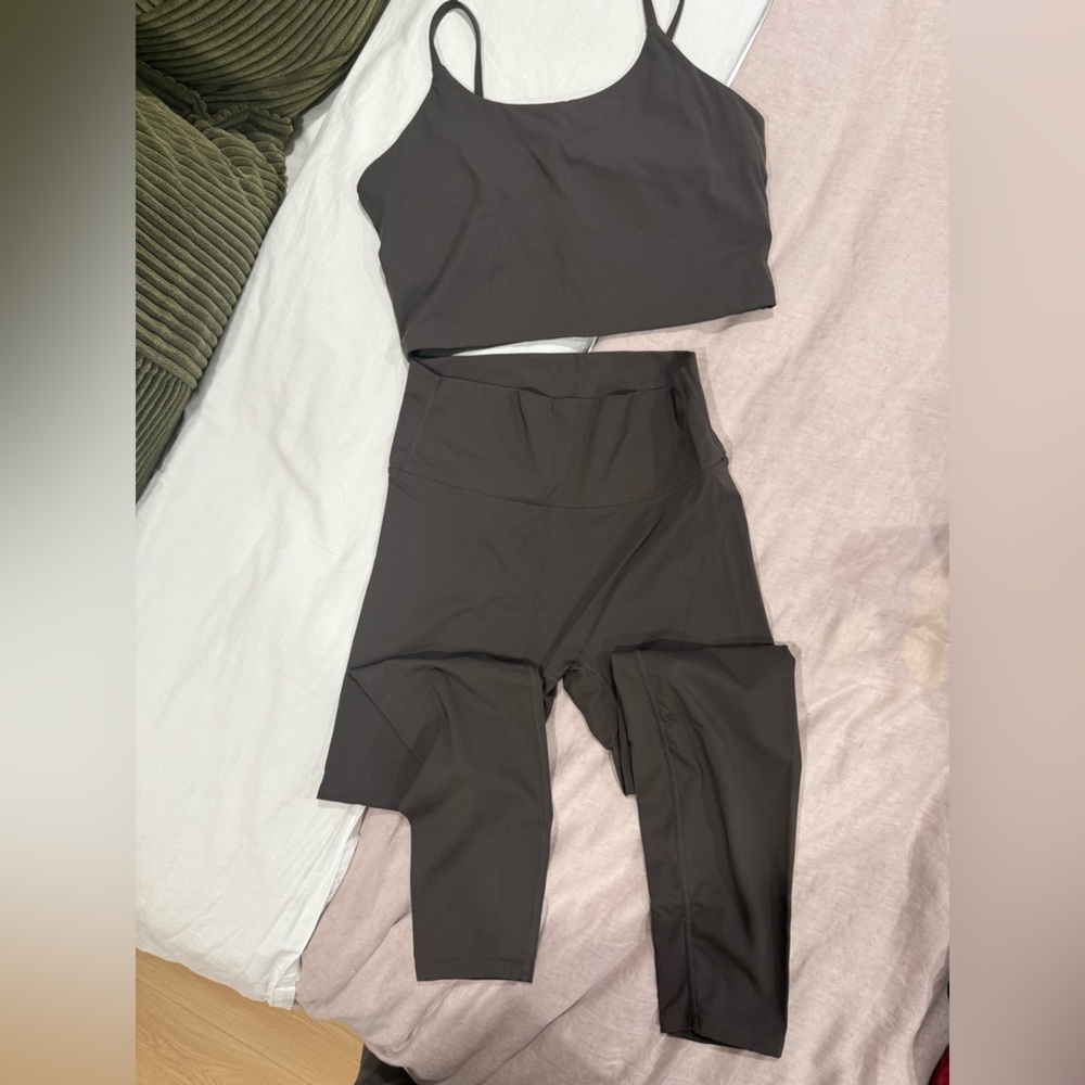 Adanola Charcoal Leggings and top